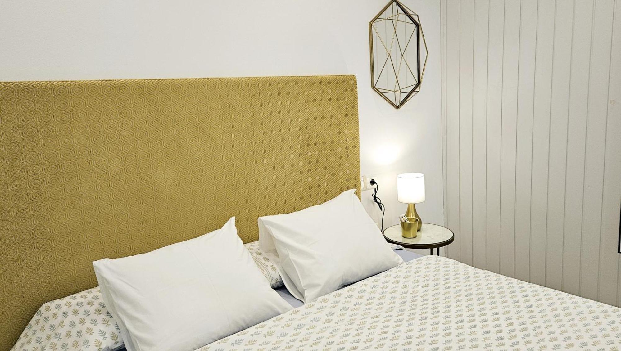 Stay Home & Away In The Heart Of Historical Town Of Malaga Ngoại thất bức ảnh