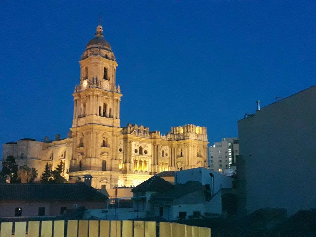 Stay Home & Away In The Heart Of Historical Town Of Malaga Ngoại thất bức ảnh