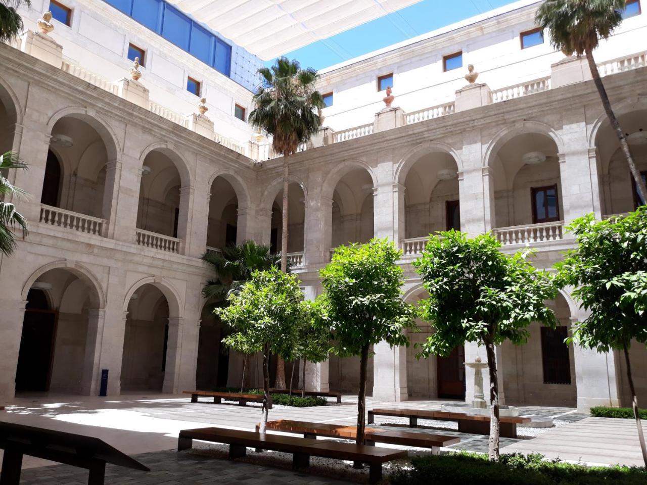 Stay Home & Away In The Heart Of Historical Town Of Malaga Ngoại thất bức ảnh